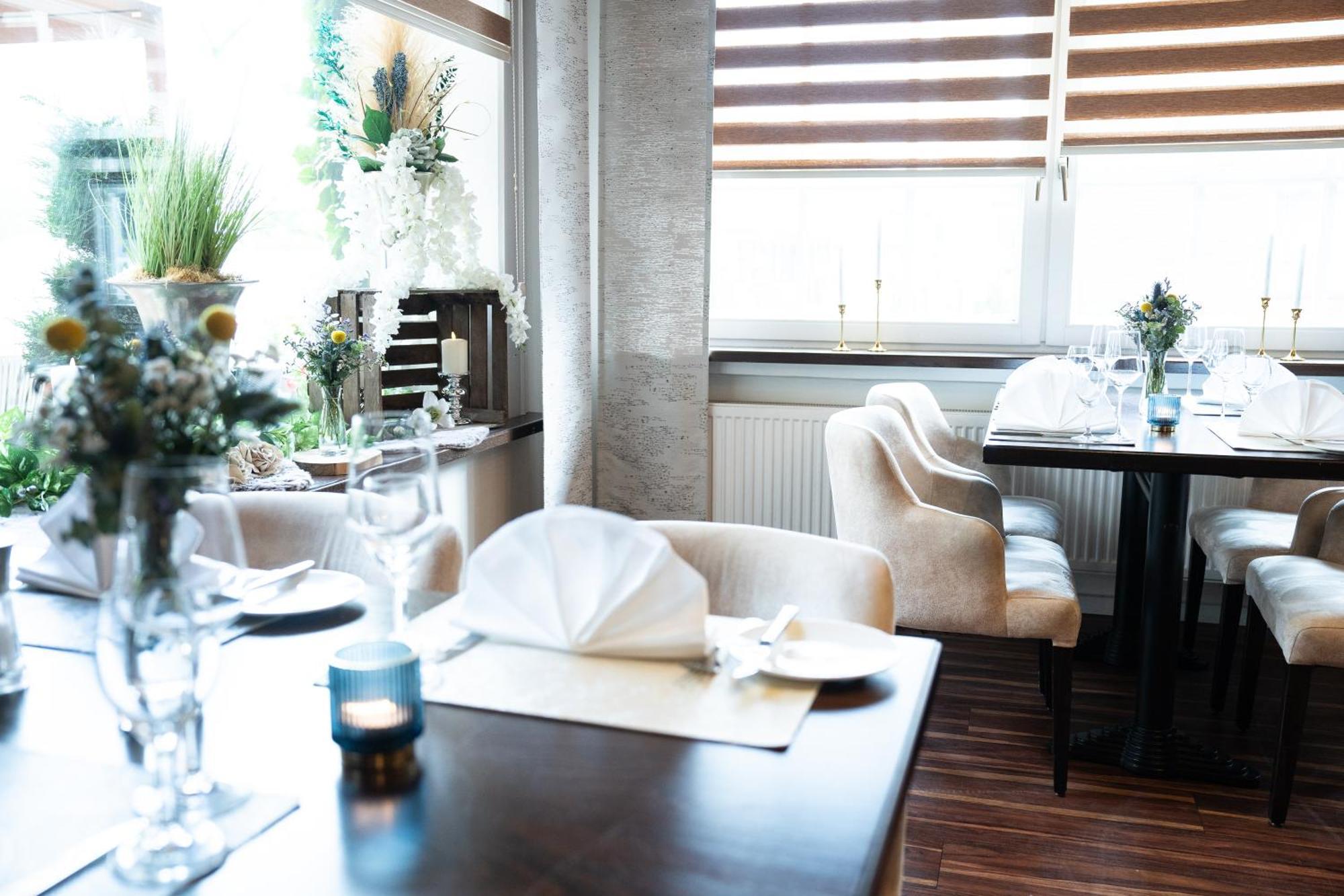 Hotel Zur Post - Economy Rooms Garrel Zewnętrze zdjęcie